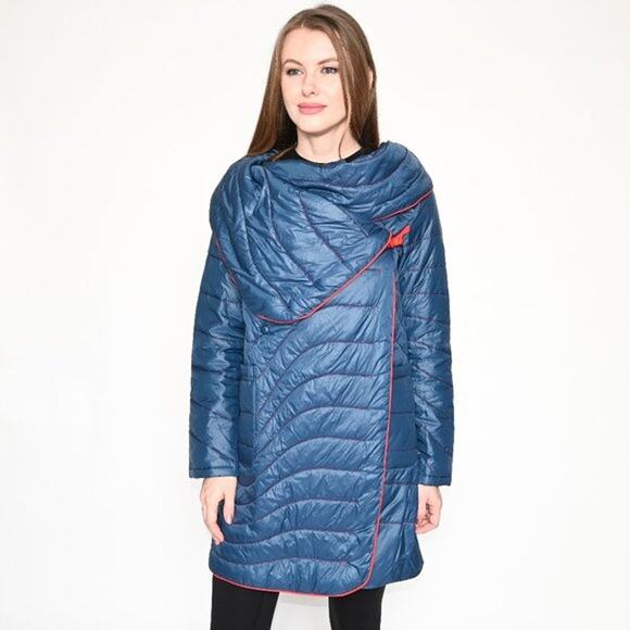 Betabrand Rumpl Wrap Packable Puffer Jacket in Navy With Red Trim, Size L/XL